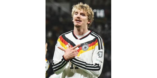 Tyskland går videre til VM-finalen, midtspissen stråler og innleder en ny æra Tyskland går videre til VM-finalen, midtspissen stråler og innleder en ny æra